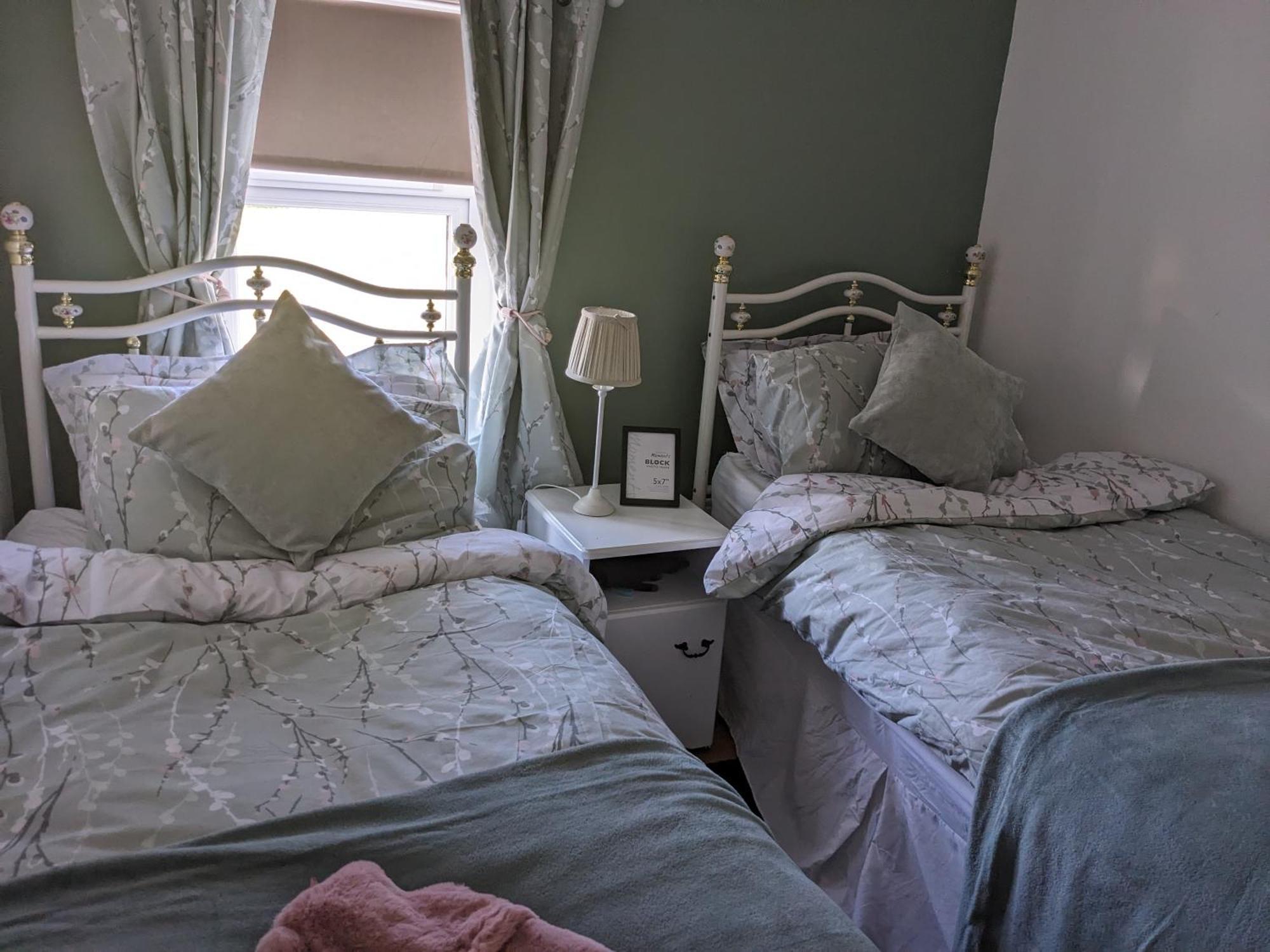 Cosy Cottage With Sea & Mountain Views Carnlough Exteriör bild